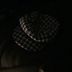 It’s a black and white hat